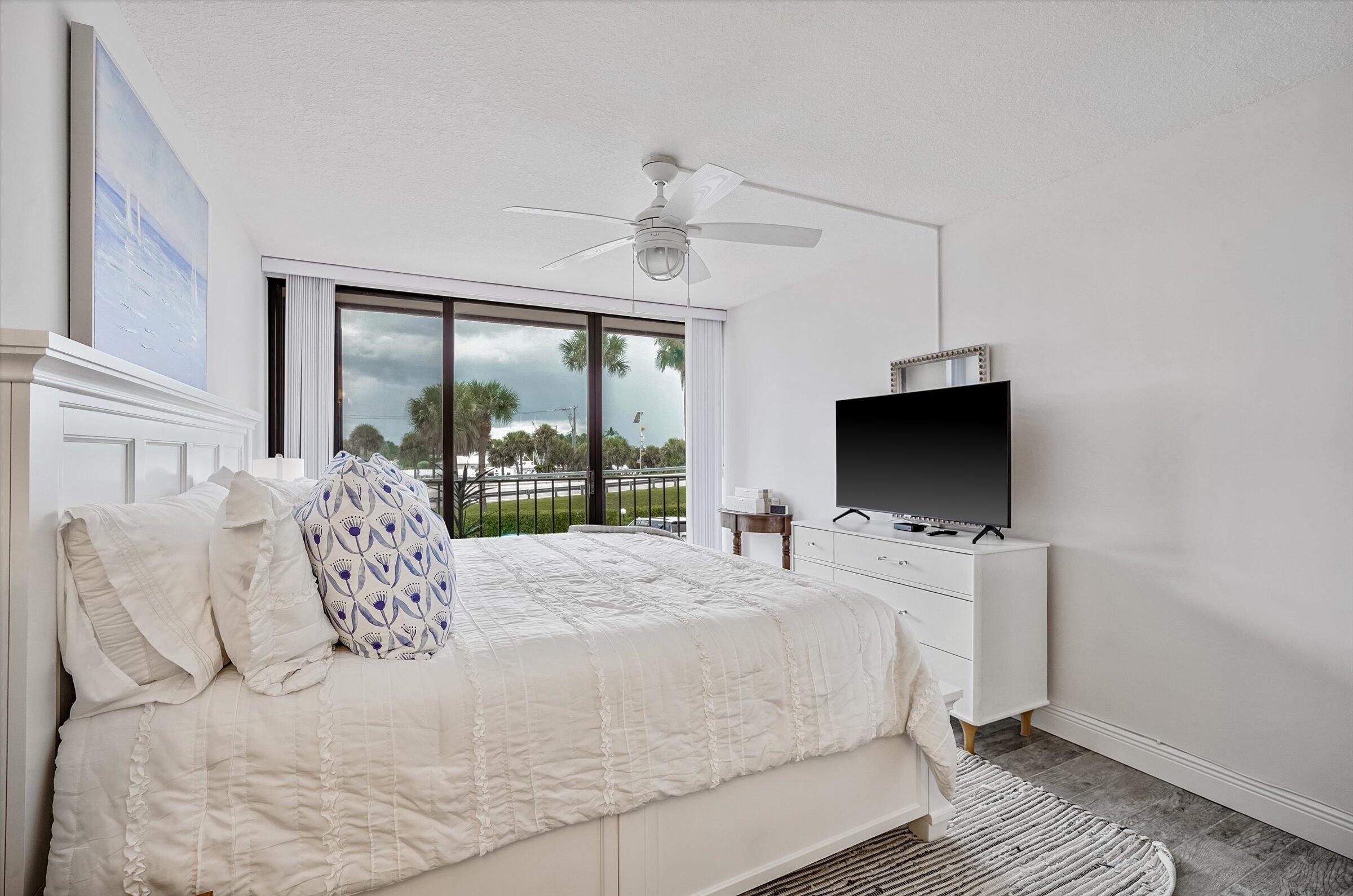 225 Beach #205, Tequesta FL 33469