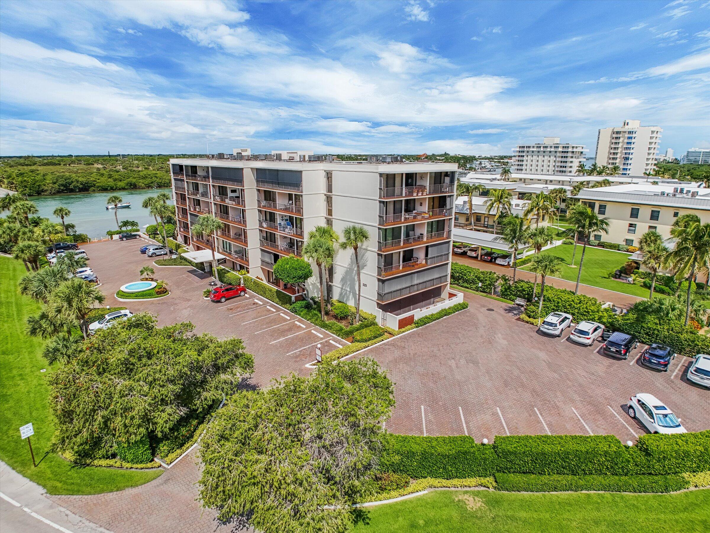 225 Beach #205, Tequesta FL 33469