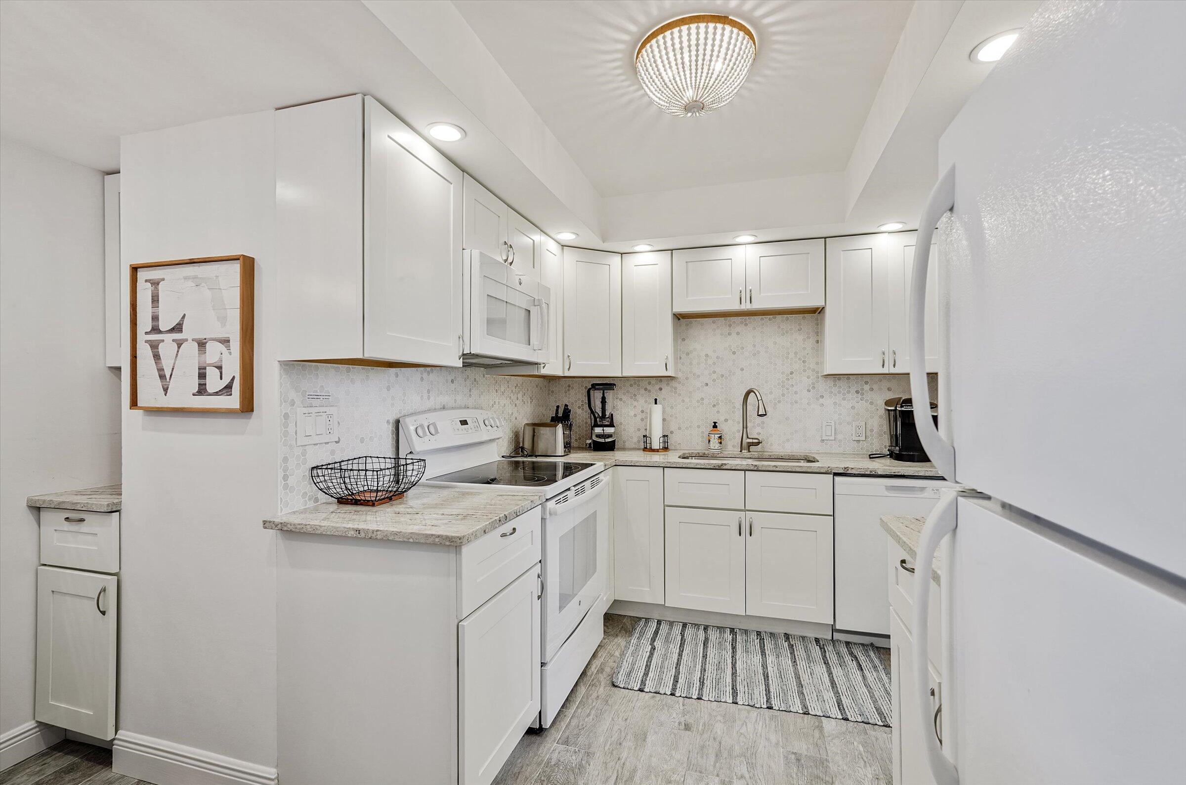 225 Beach #205, Tequesta FL 33469