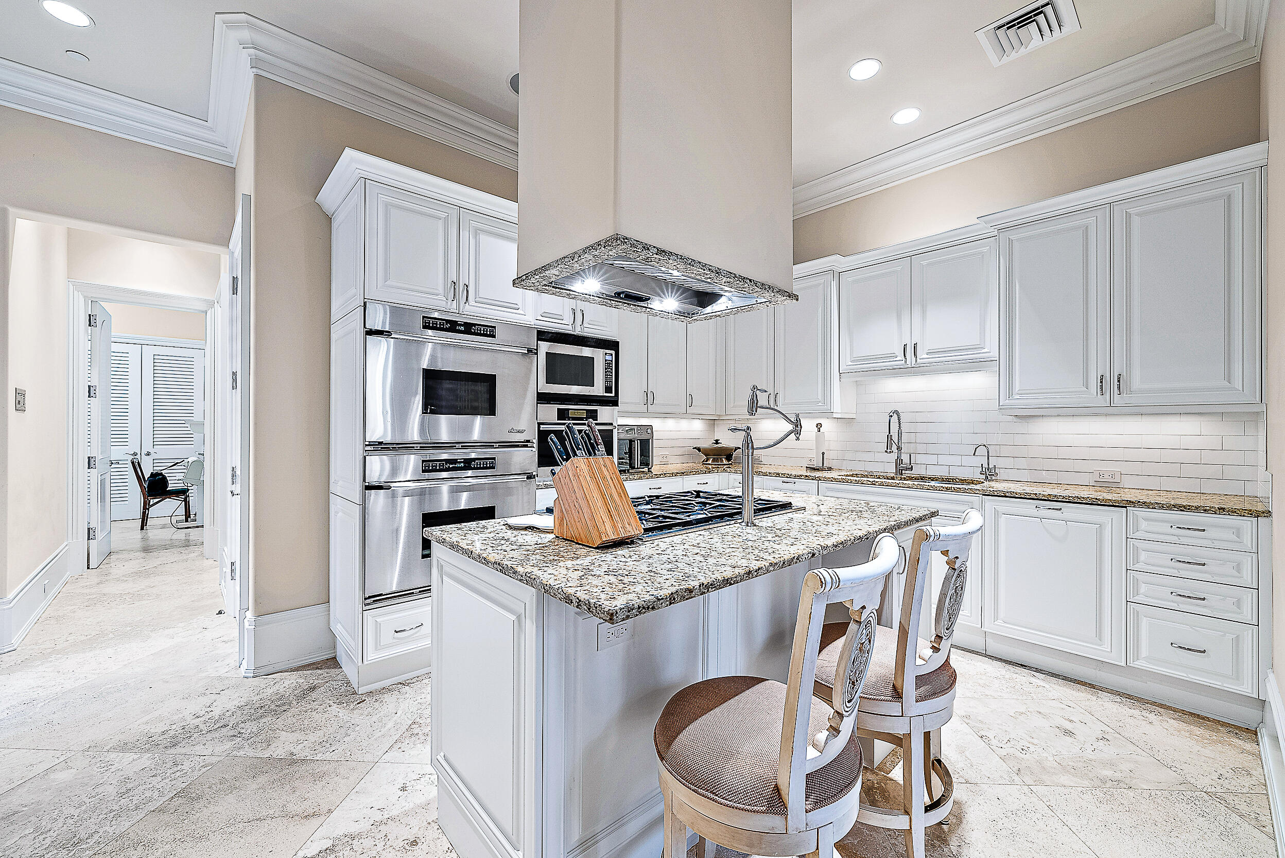 209 Commodore, Jupiter FL 33477