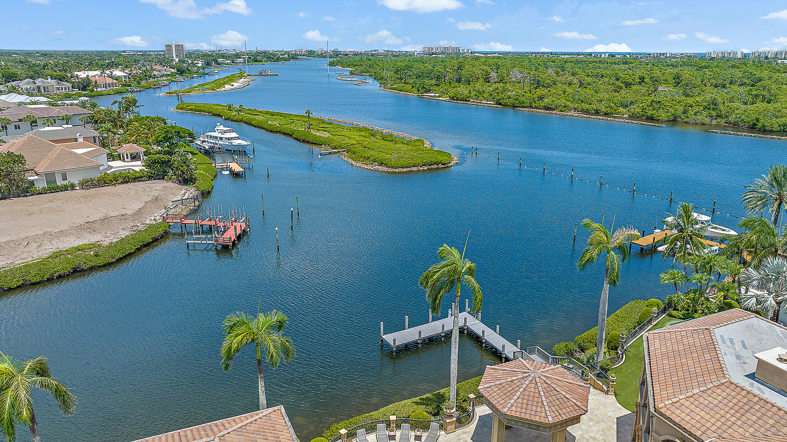 209 Commodore, Jupiter FL 33477