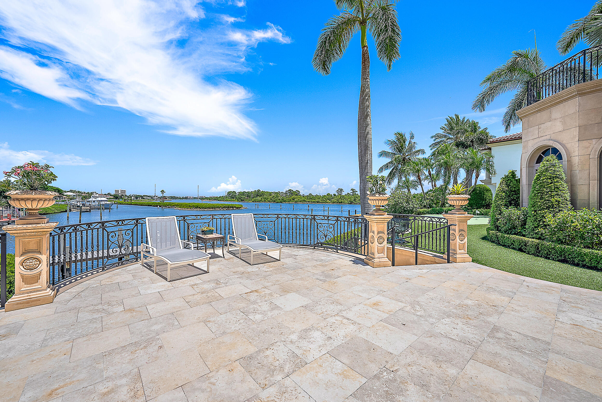 209 Commodore, Jupiter FL 33477