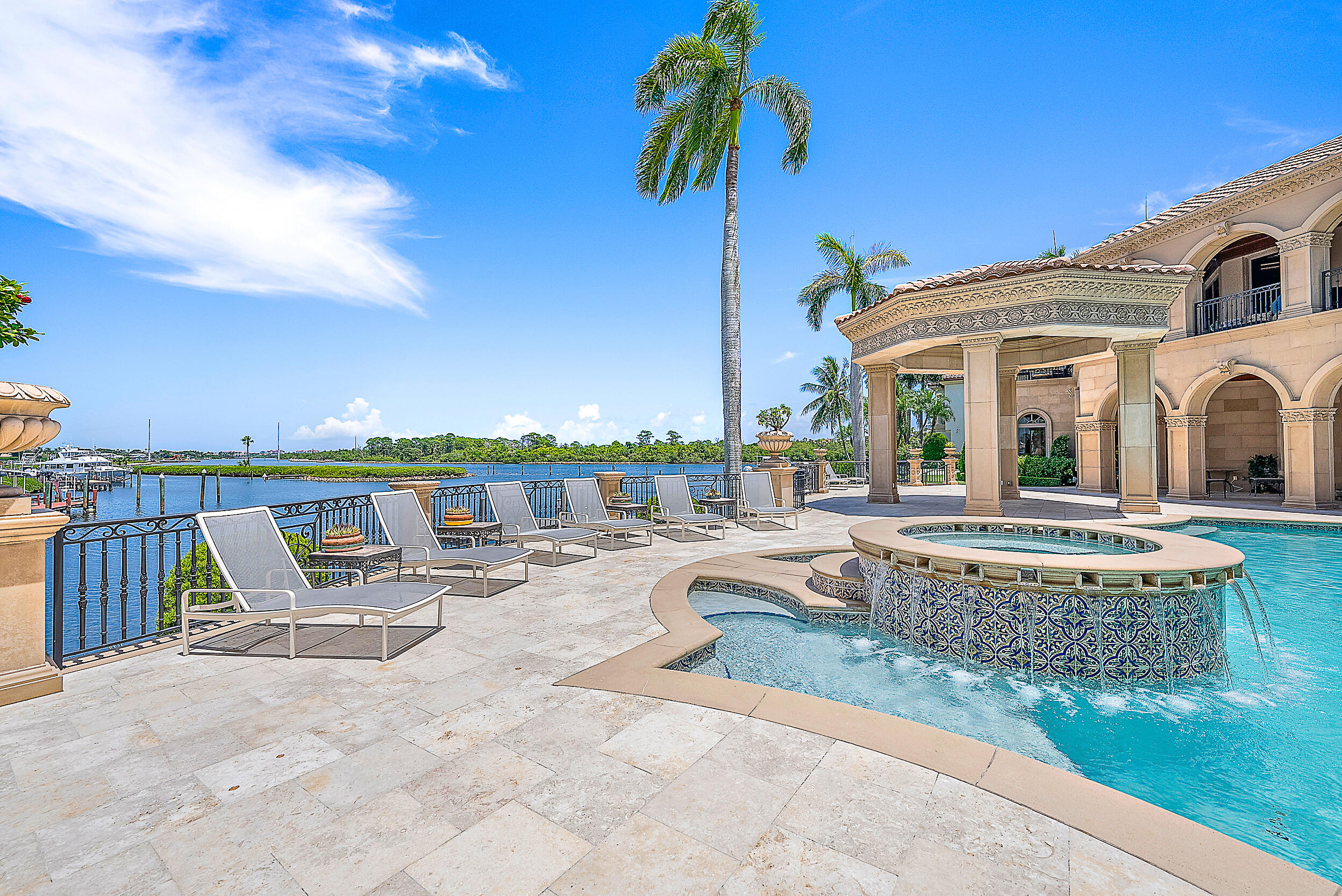 209 Commodore, Jupiter FL 33477