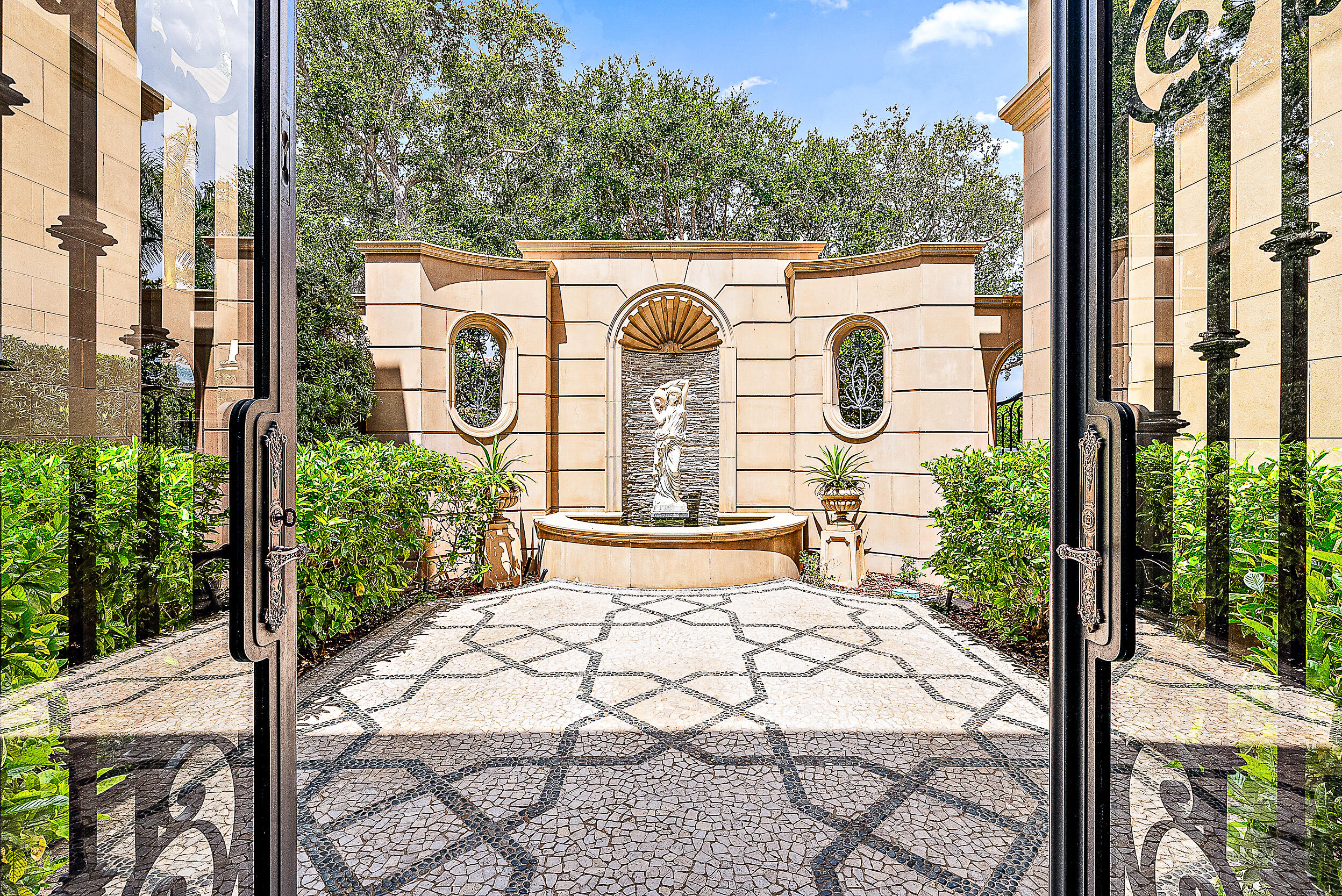 209 Commodore, Jupiter FL 33477