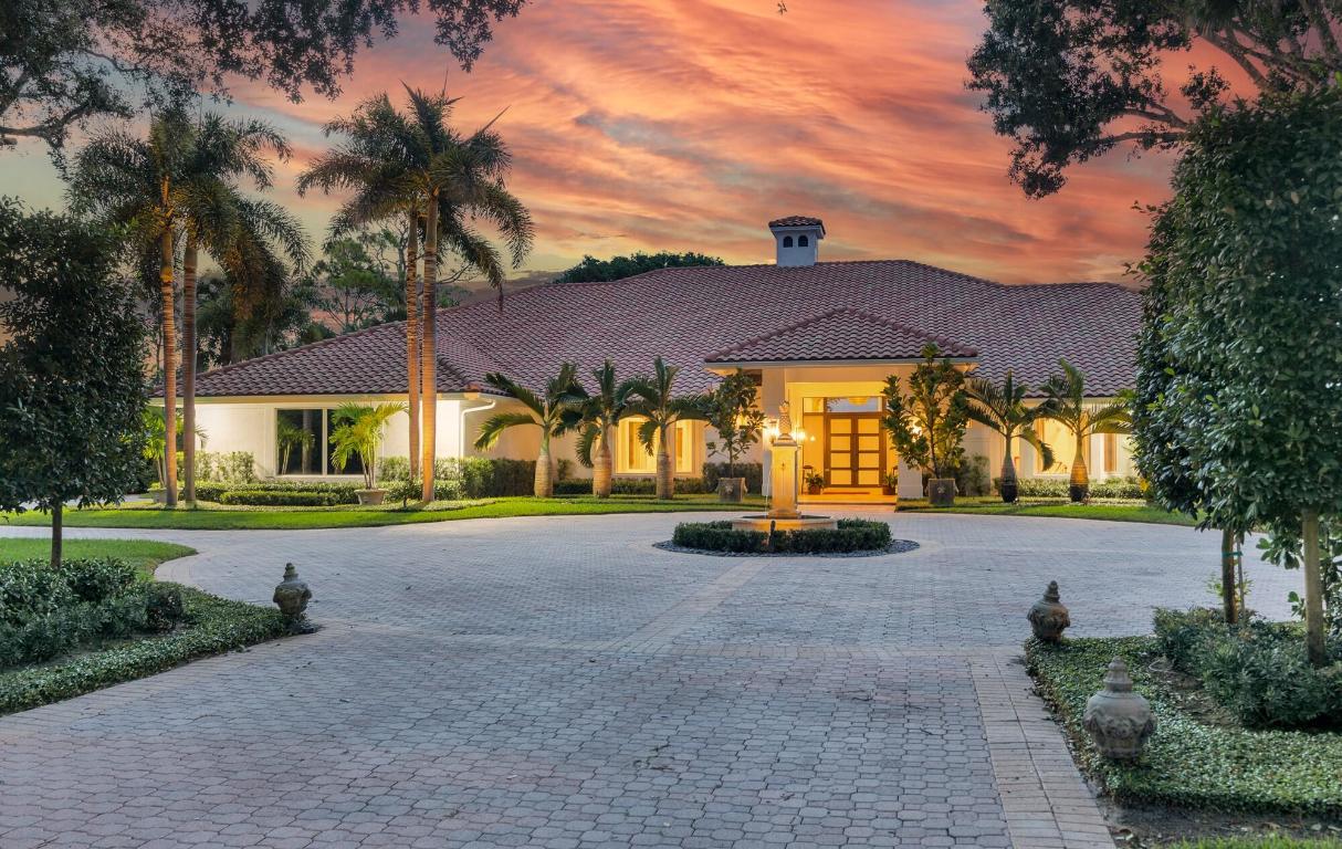 1504 Breakers West, West Palm Beach FL 33411