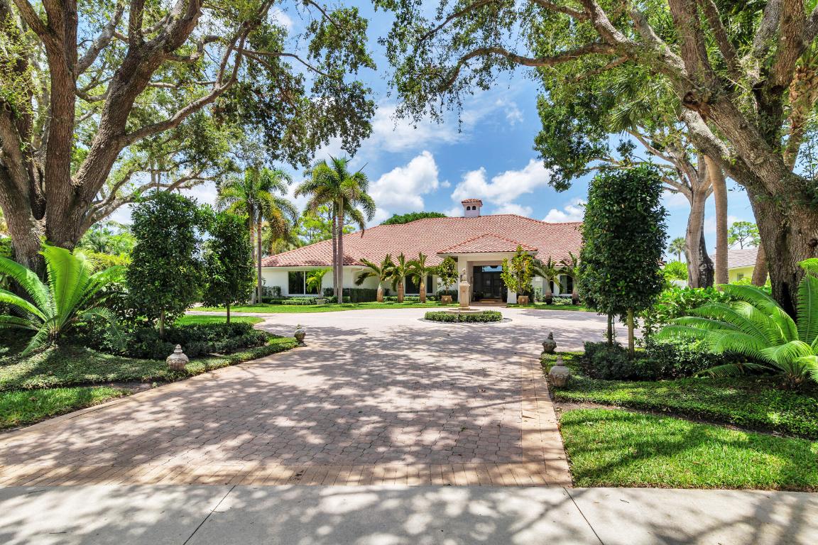 1504 Breakers West, West Palm Beach FL 33411