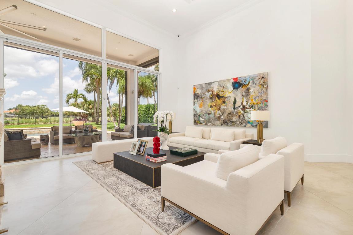 1504 Breakers West, West Palm Beach FL 33411
