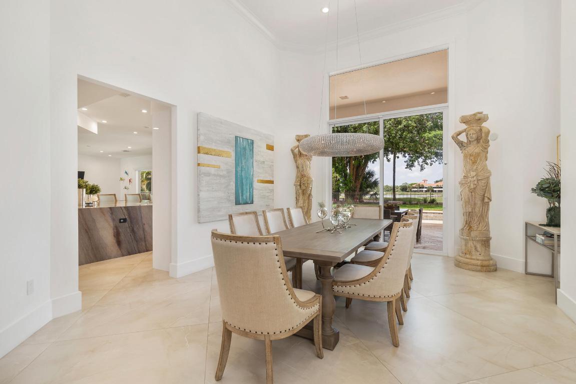 1504 Breakers West, West Palm Beach FL 33411