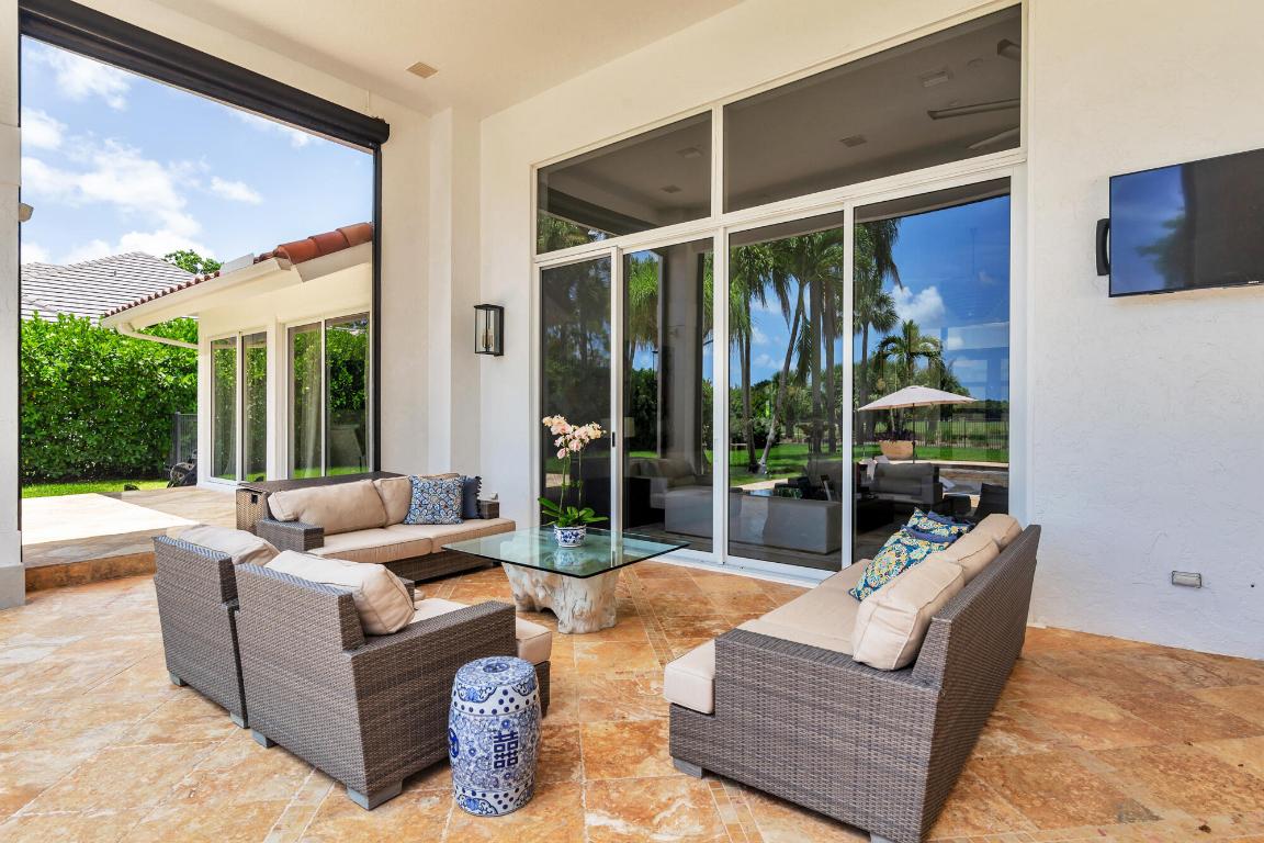 1504 Breakers West, West Palm Beach FL 33411