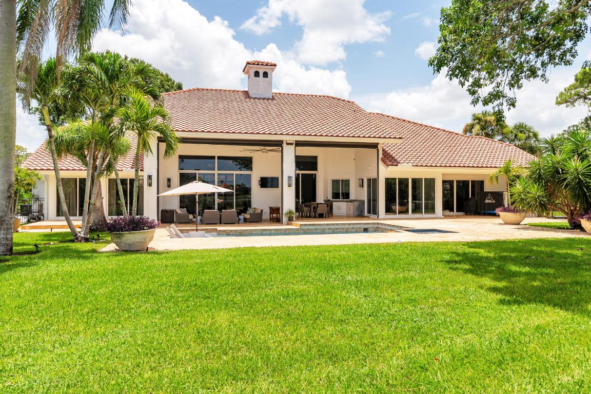 1504 Breakers West, West Palm Beach FL 33411