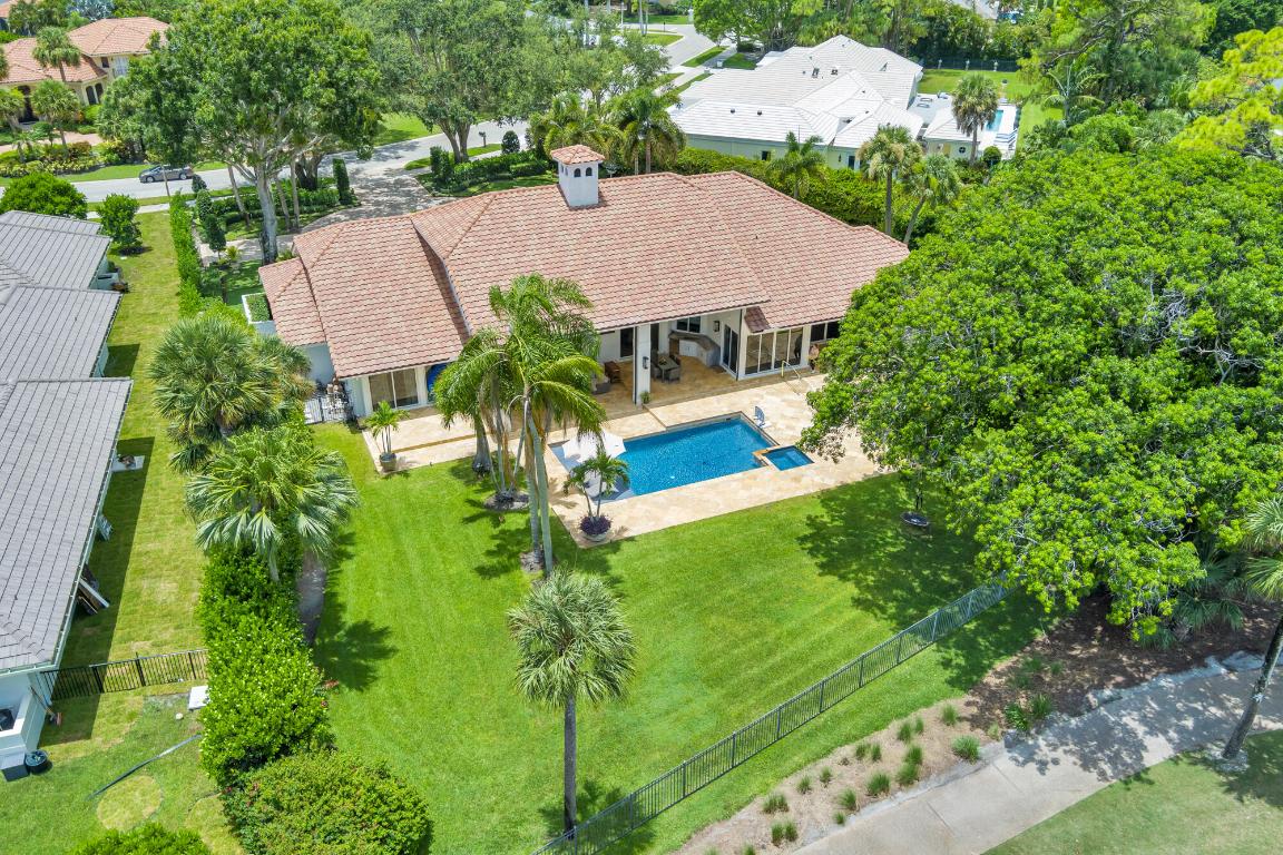 1504 Breakers West, West Palm Beach FL 33411