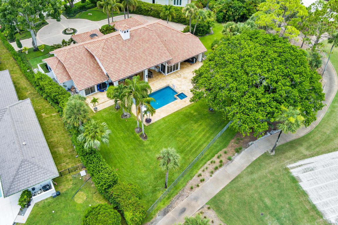 1504 Breakers West, West Palm Beach FL 33411