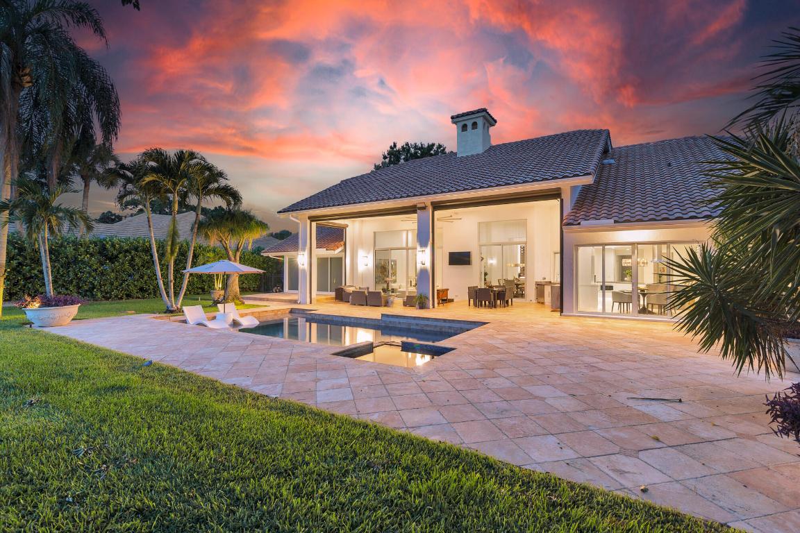 1504 Breakers West, West Palm Beach FL 33411