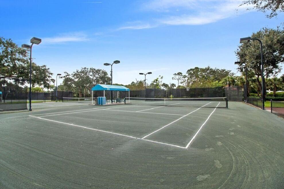 1504 Breakers West, West Palm Beach FL 33411