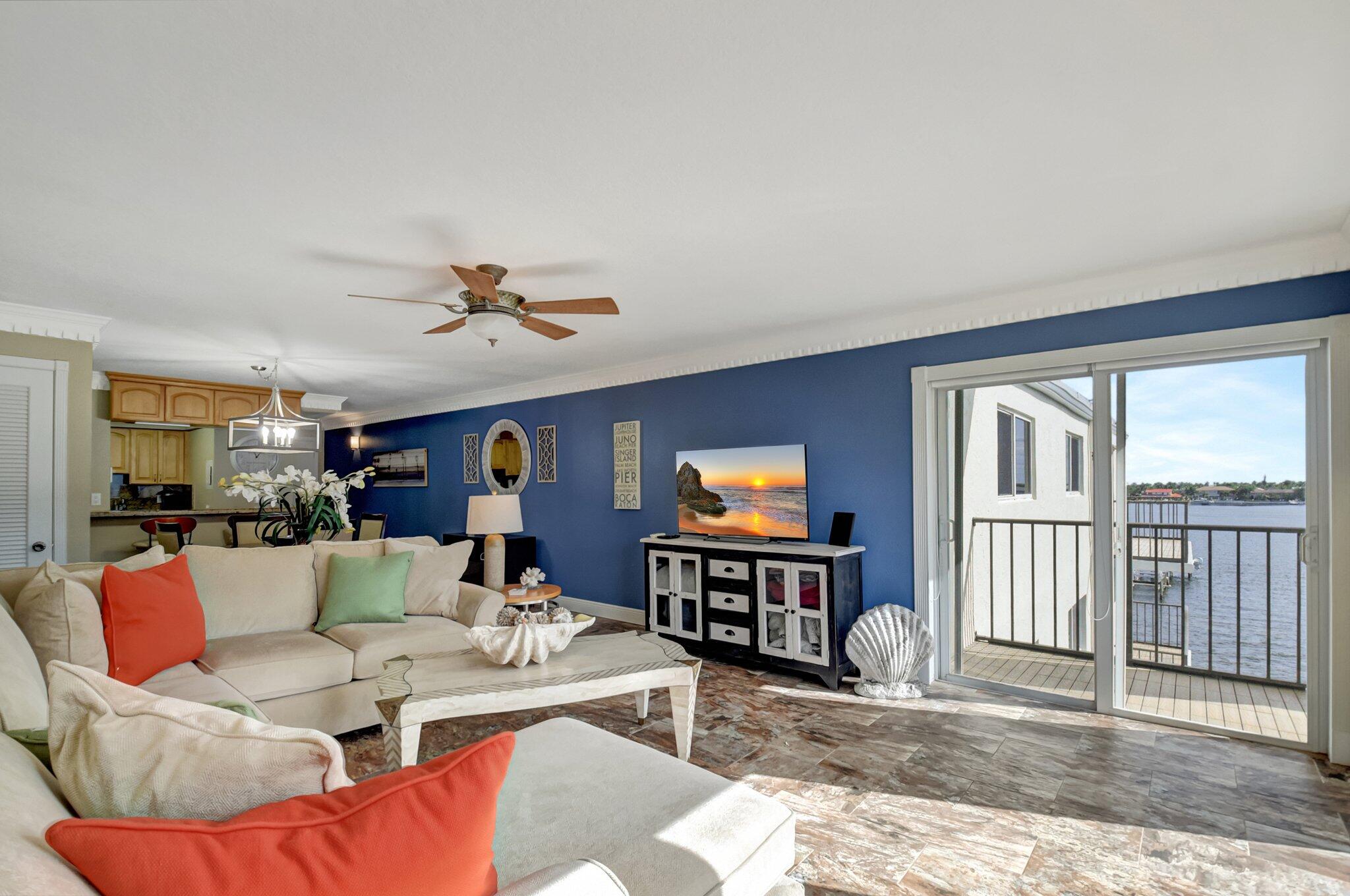 1206 S Lake #504, Lantana FL 33462
