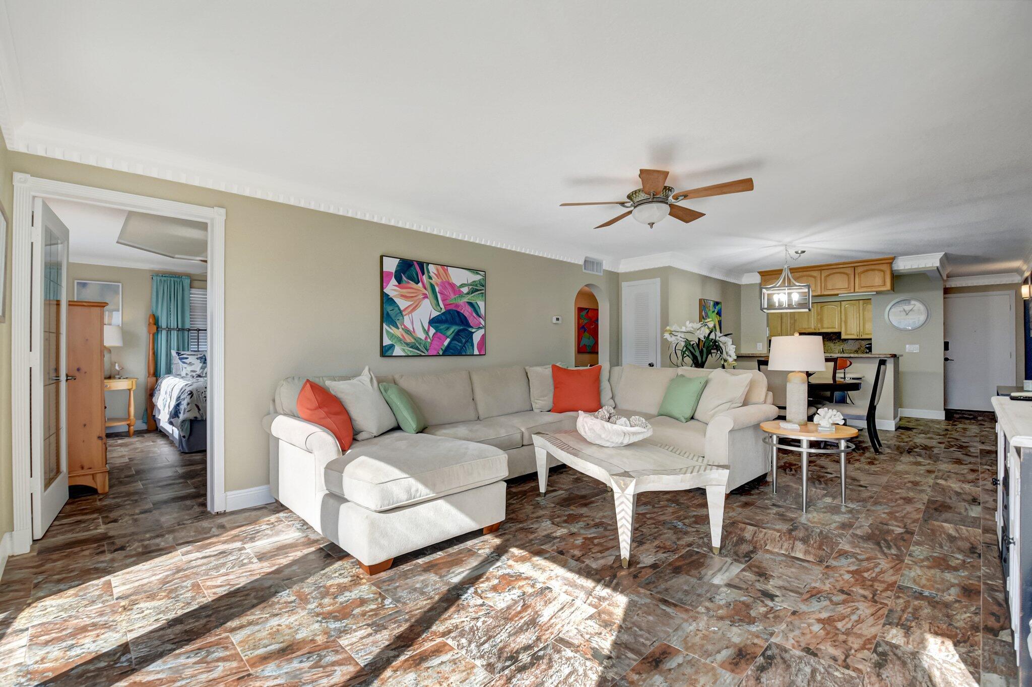 1206 S Lake #504, Lantana FL 33462