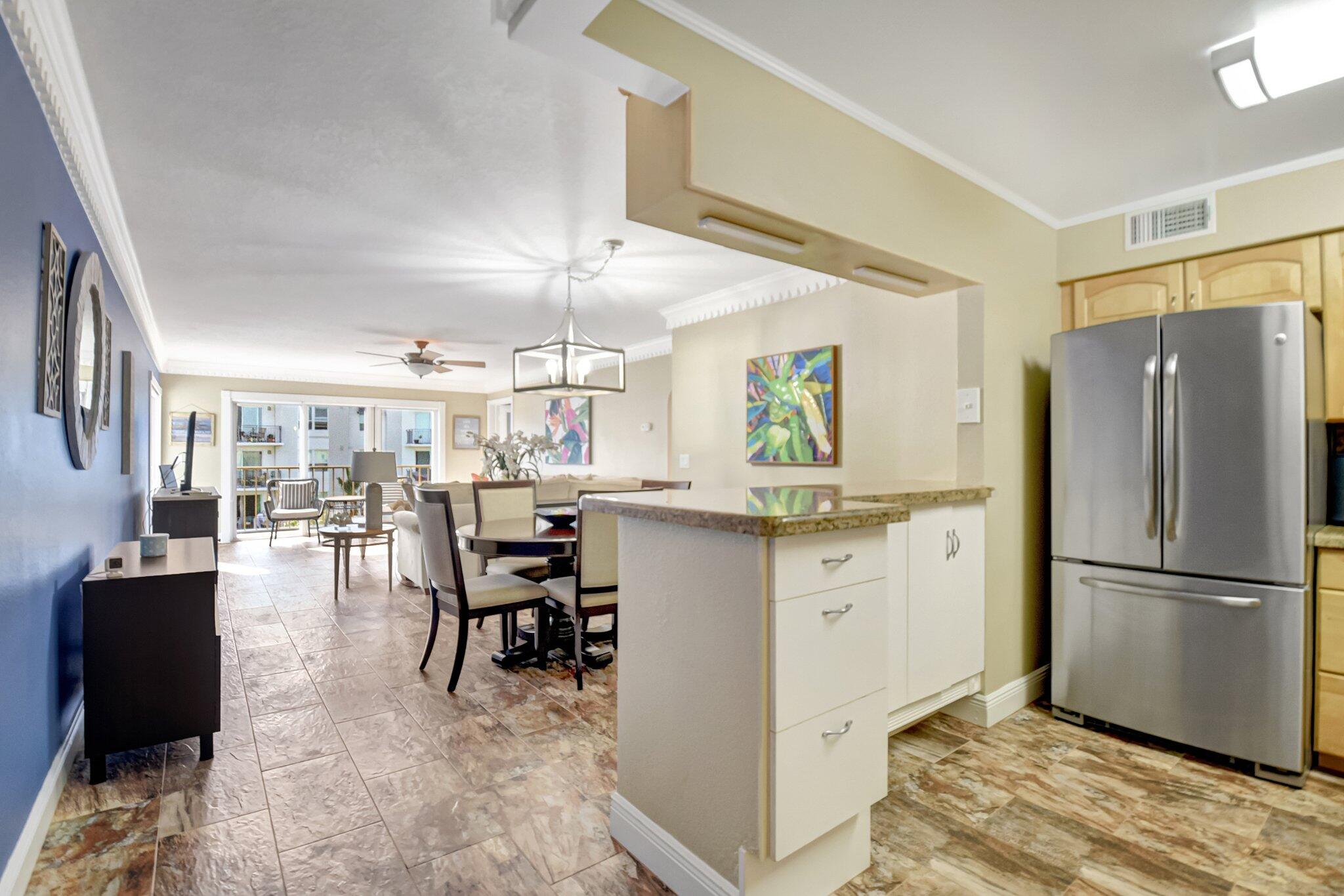 1206 S Lake #504, Lantana FL 33462