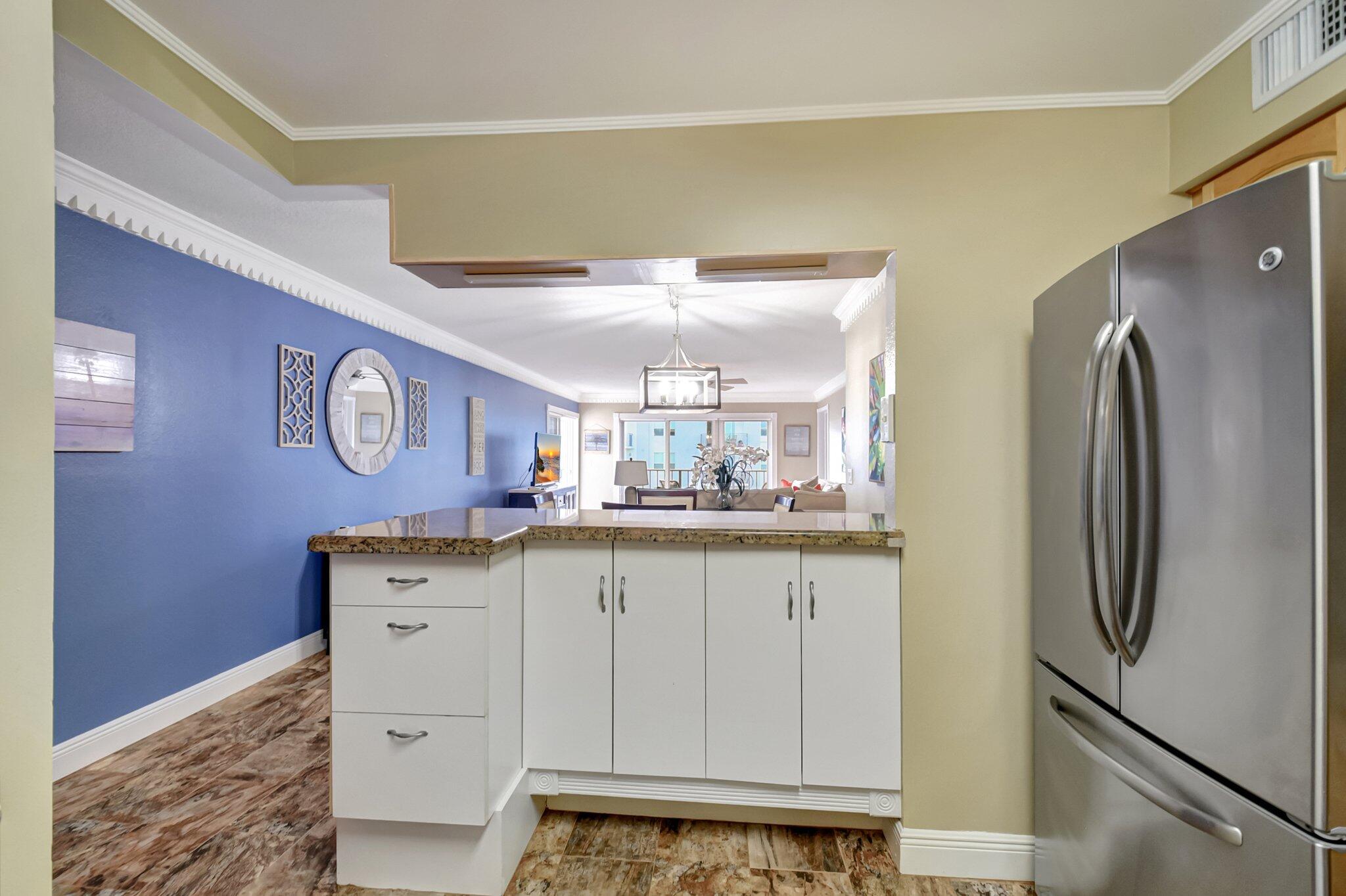 1206 S Lake #504, Lantana FL 33462