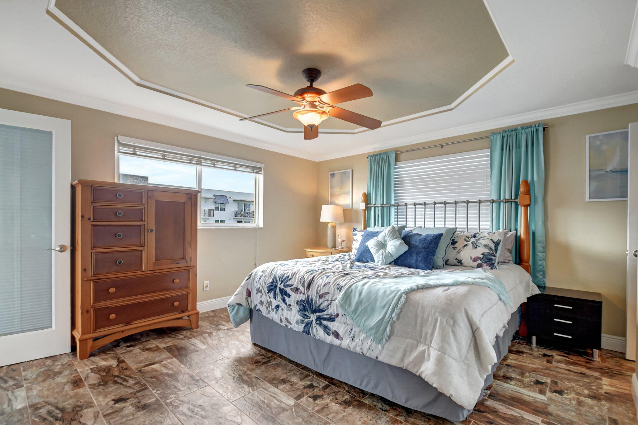 1206 S Lake #504, Lantana FL 33462