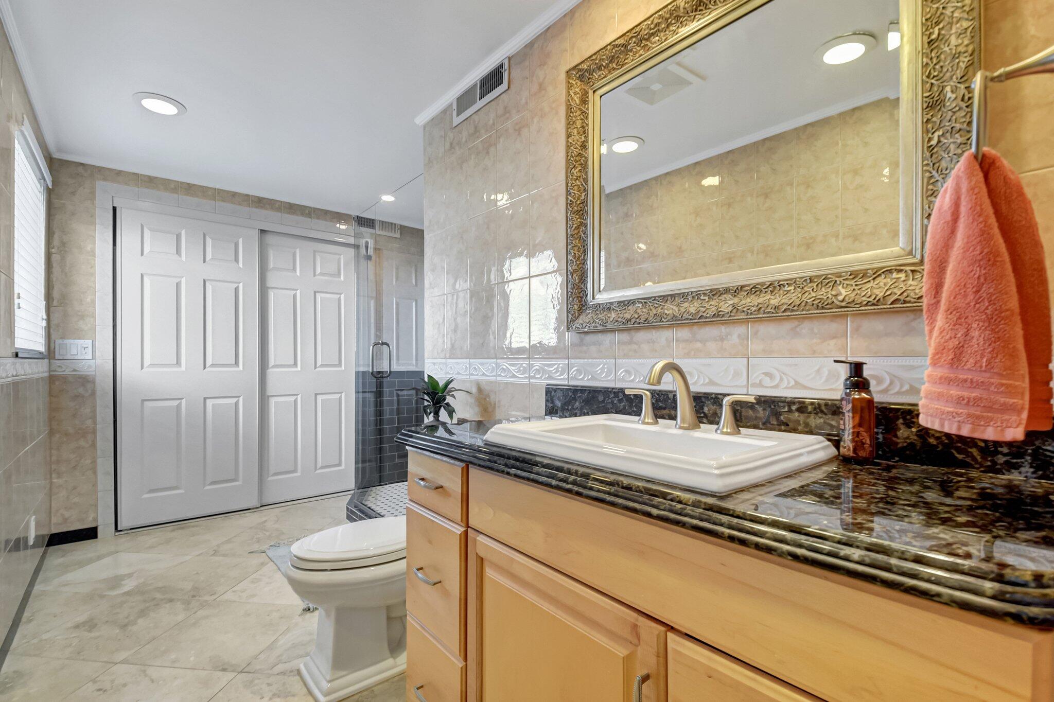 1206 S Lake #504, Lantana FL 33462
