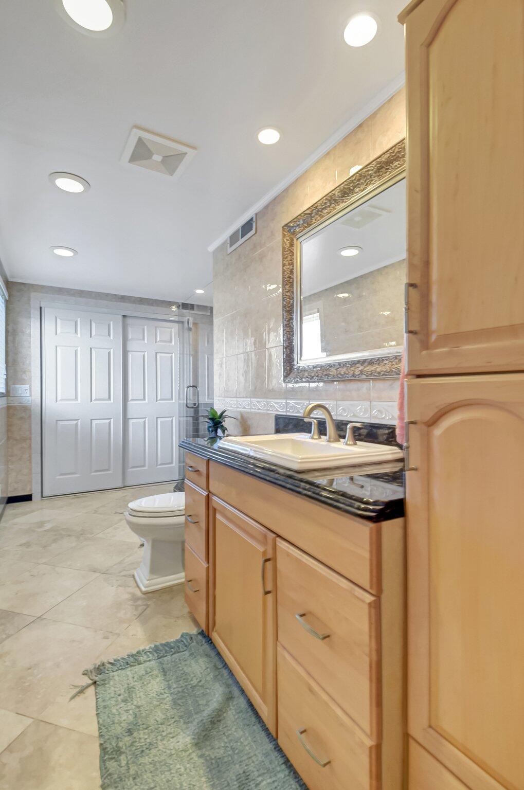 1206 S Lake #504, Lantana FL 33462
