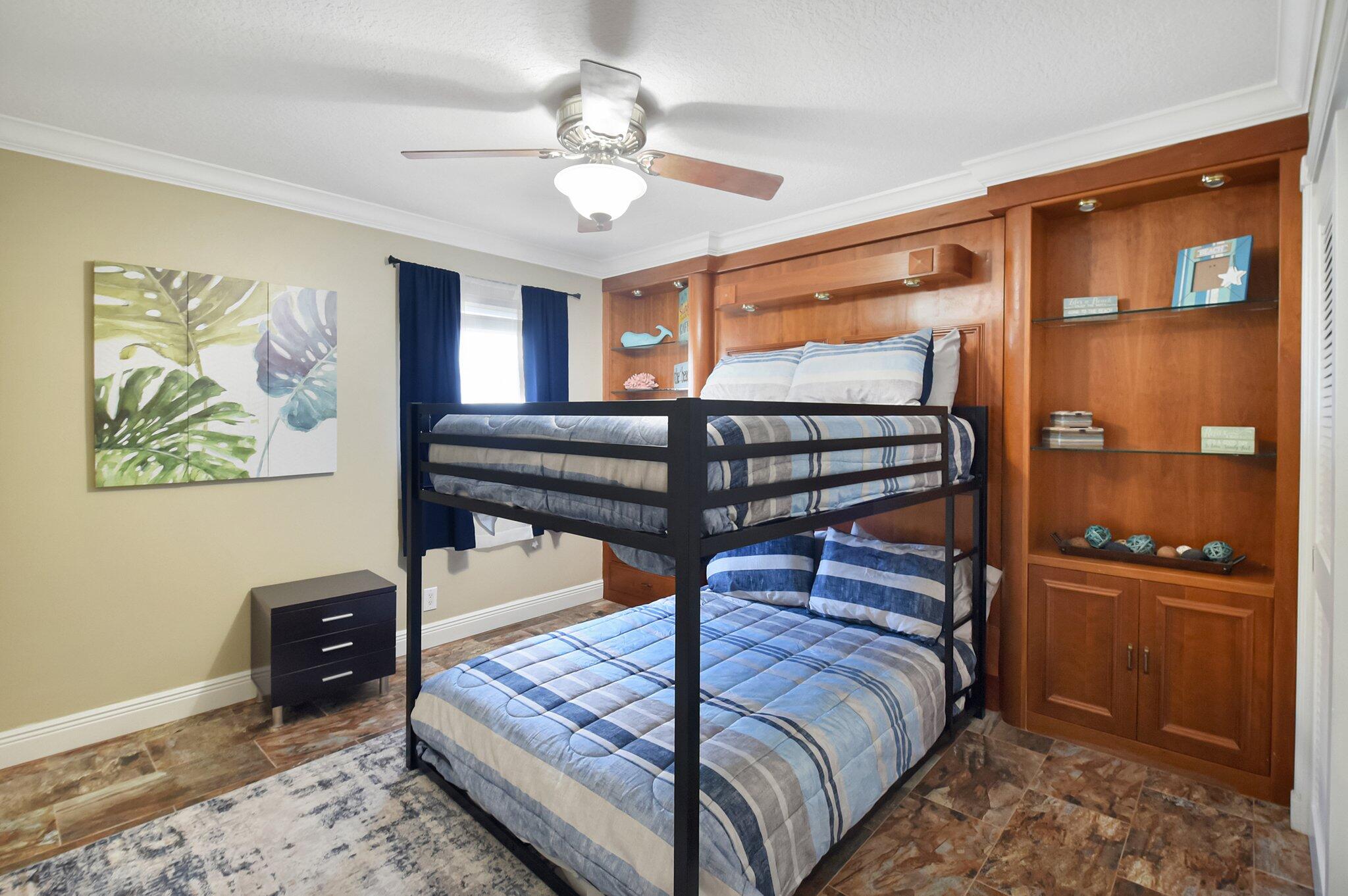 1206 S Lake #504, Lantana FL 33462