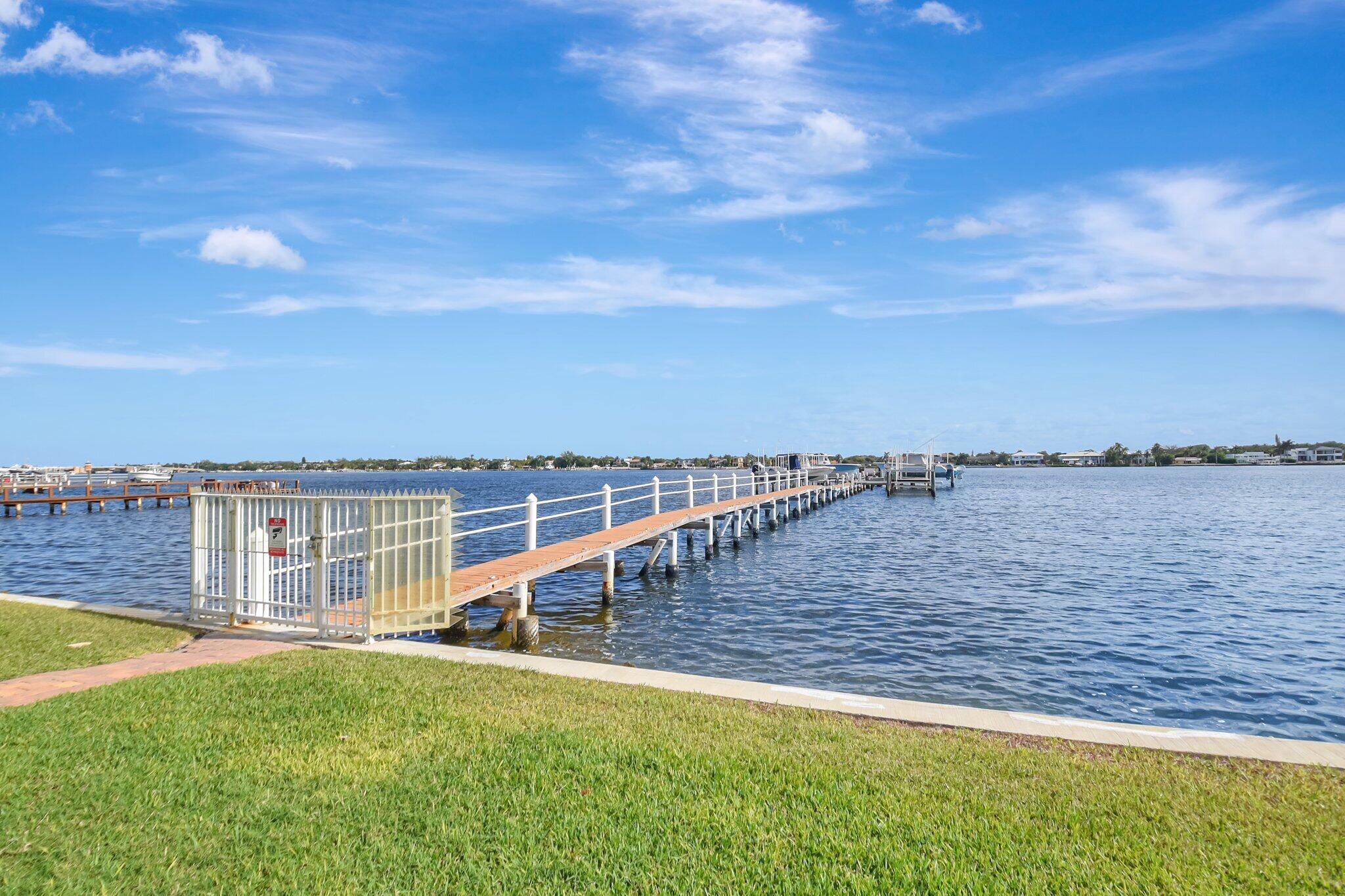 1206 S Lake #504, Lantana FL 33462