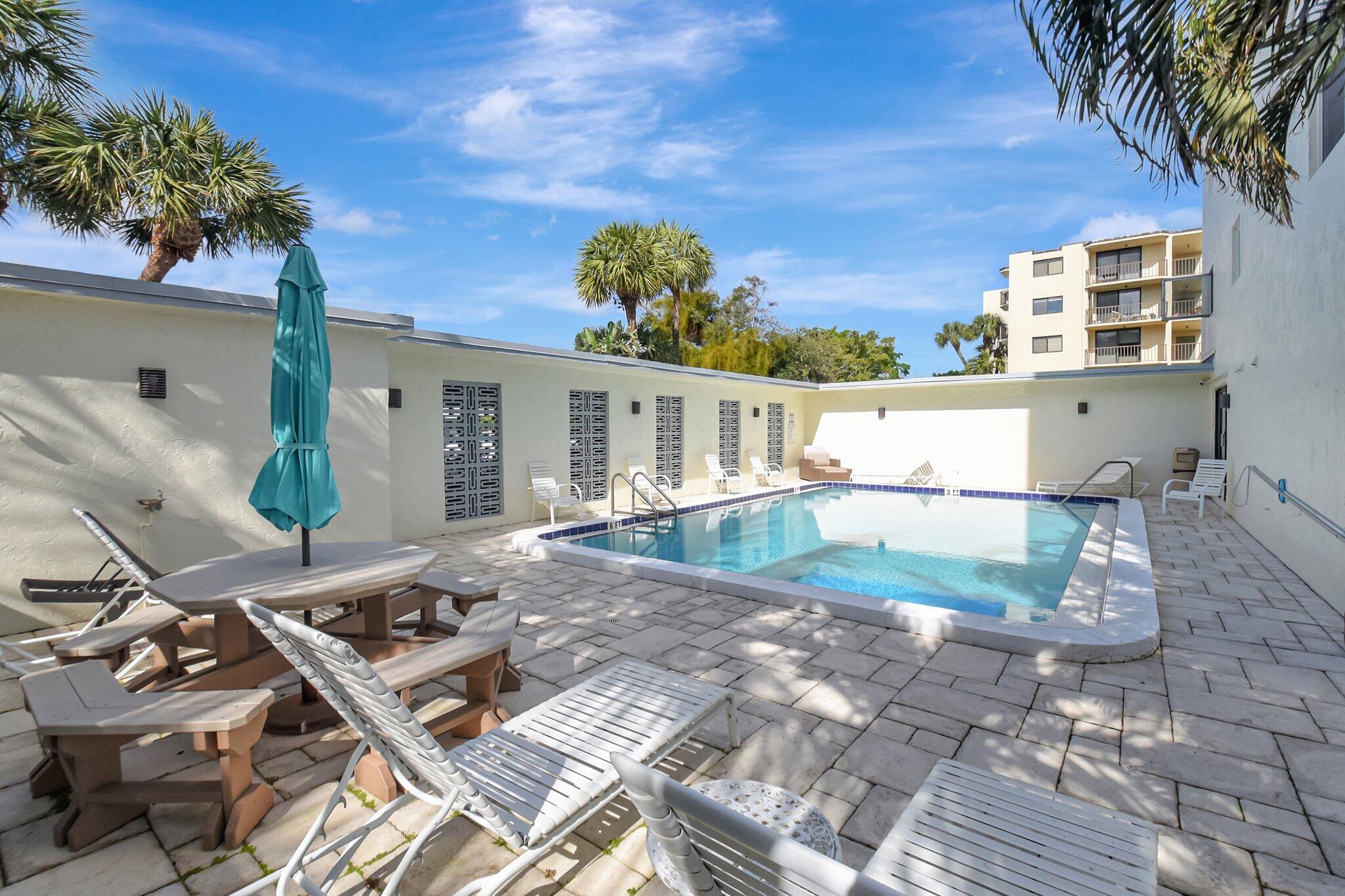 1206 S Lake #504, Lantana FL 33462