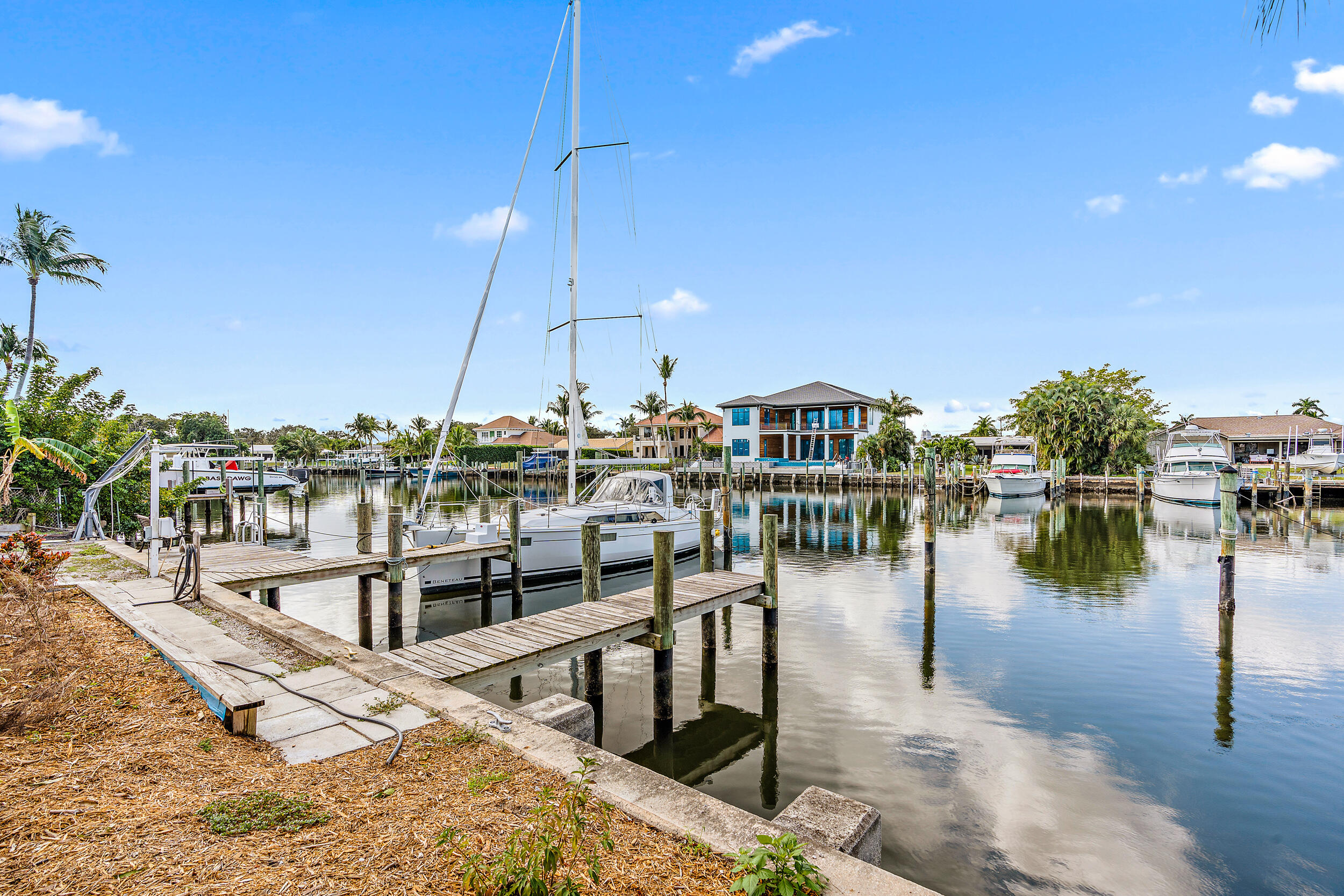 733 Waterway, North Palm Beach FL 33408