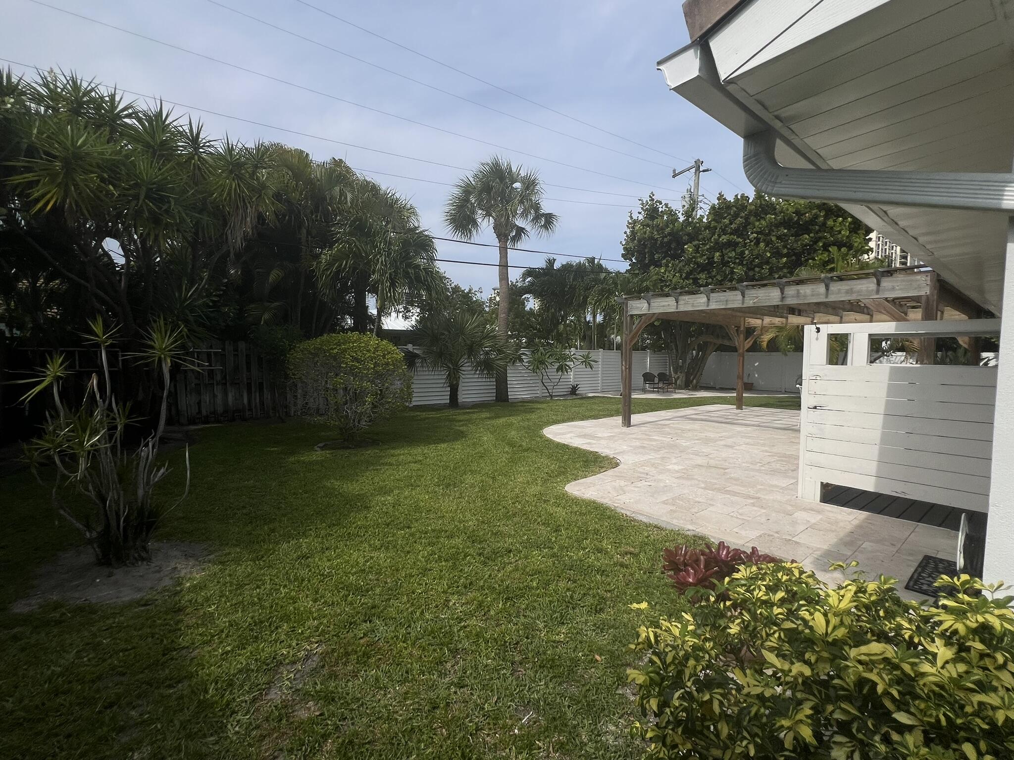 1260 Manor, Riviera Beach FL 33404
