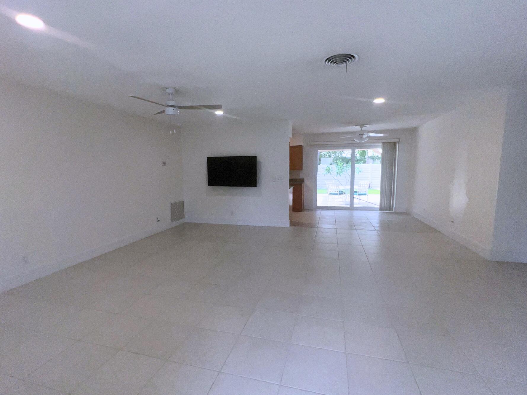 1260 Manor, Riviera Beach FL 33404