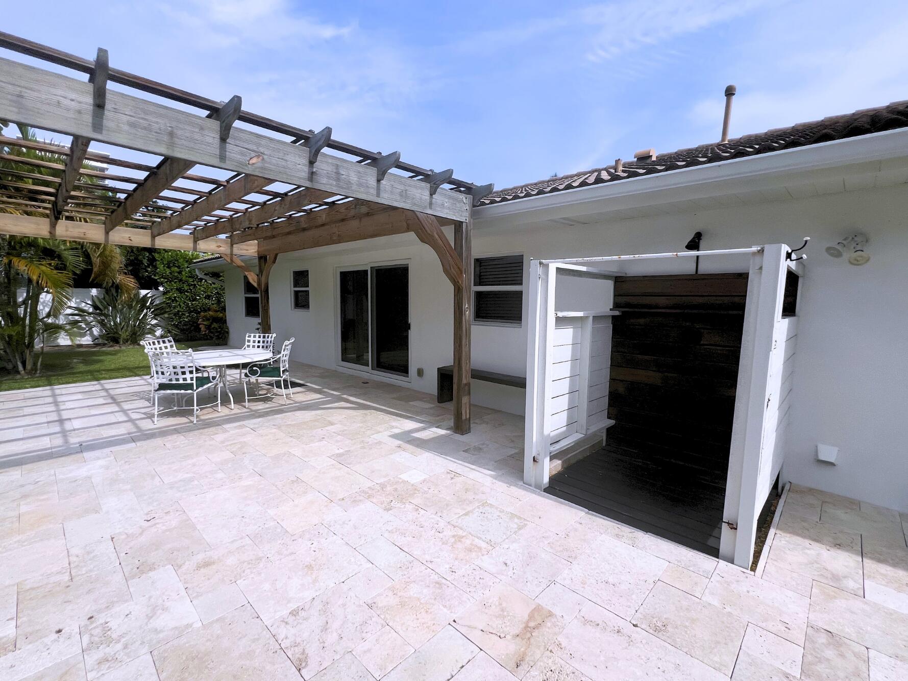 1260 Manor, Riviera Beach FL 33404