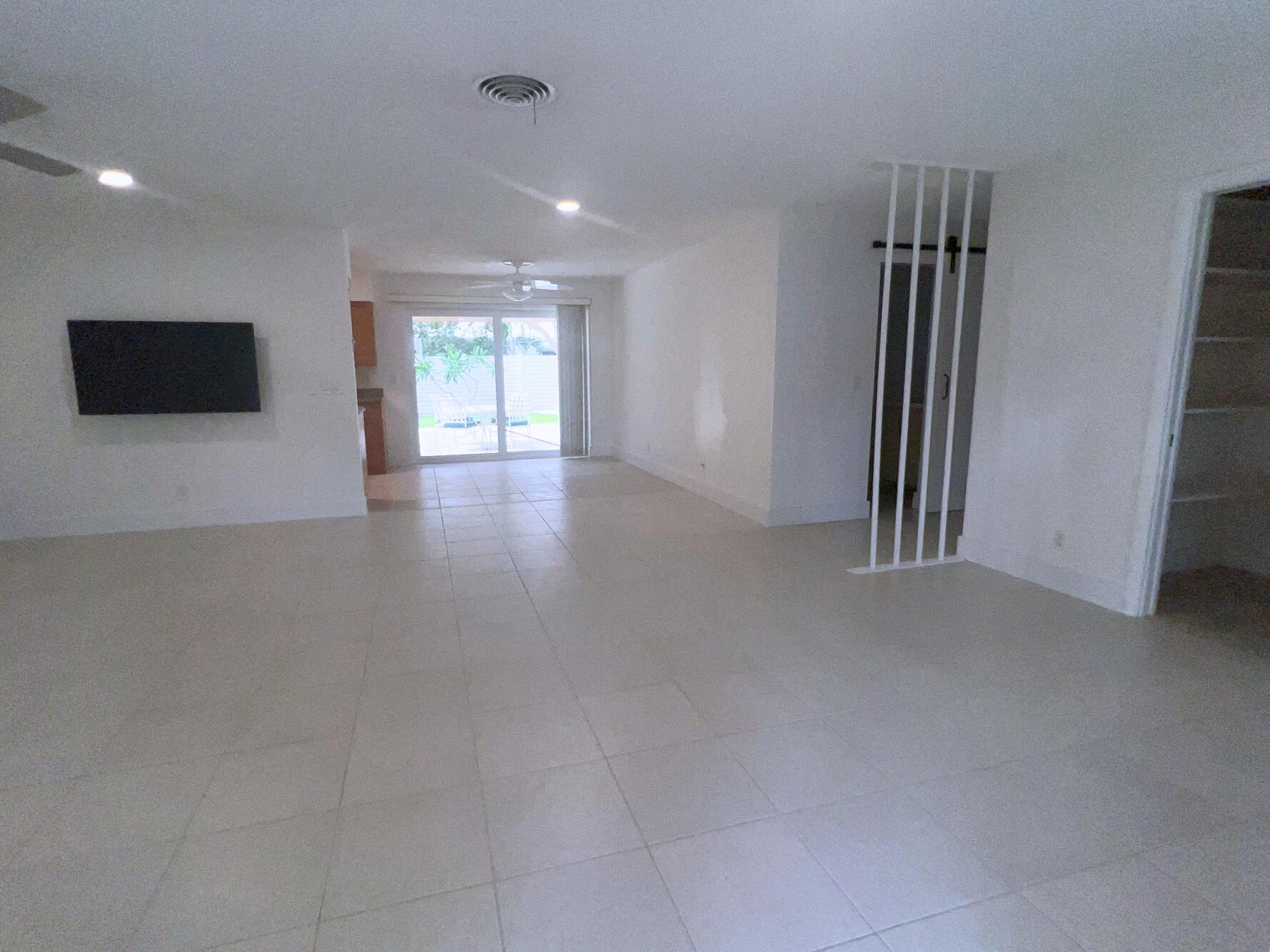1260 Manor, Riviera Beach FL 33404