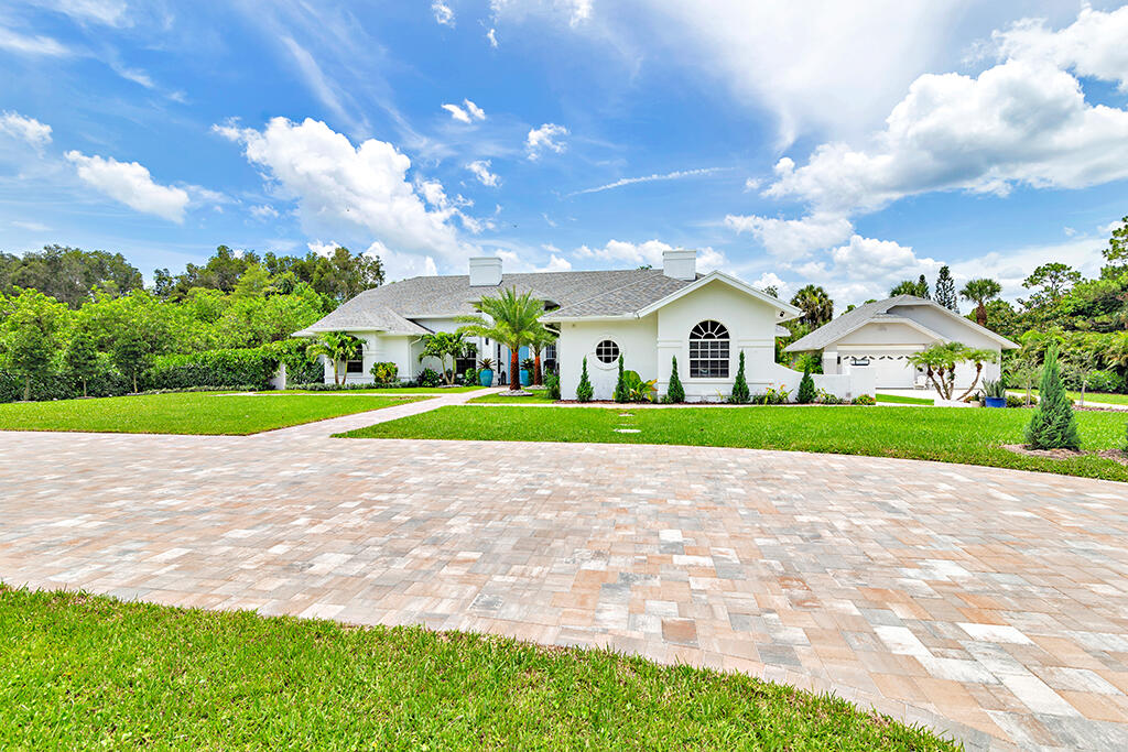 8852 154, Palm Beach Gardens FL 33418