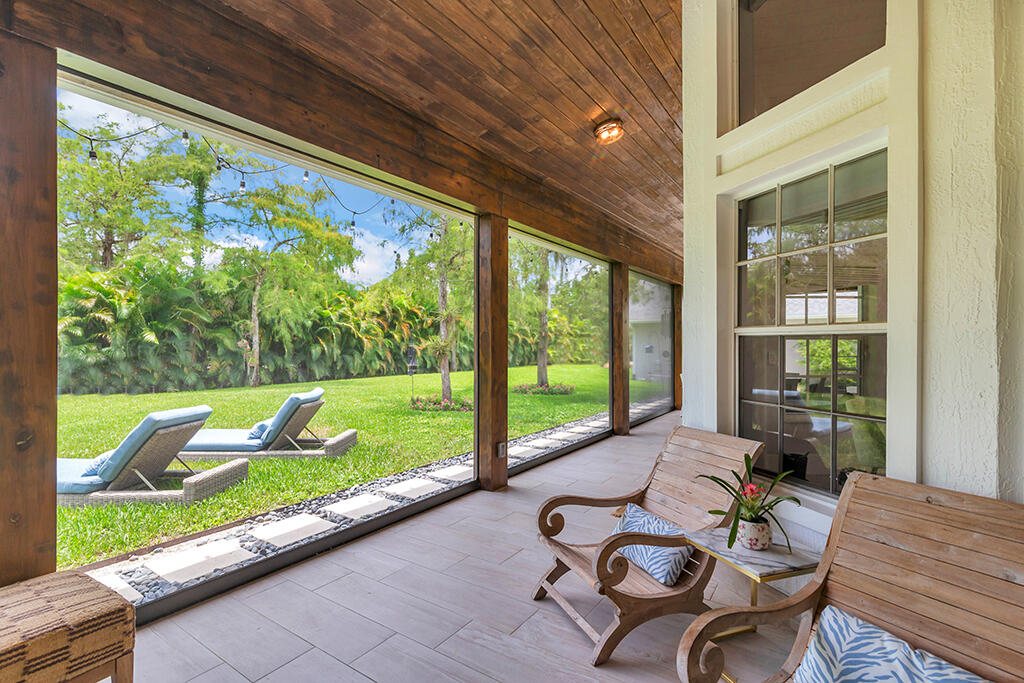 8852 154, Palm Beach Gardens FL 33418