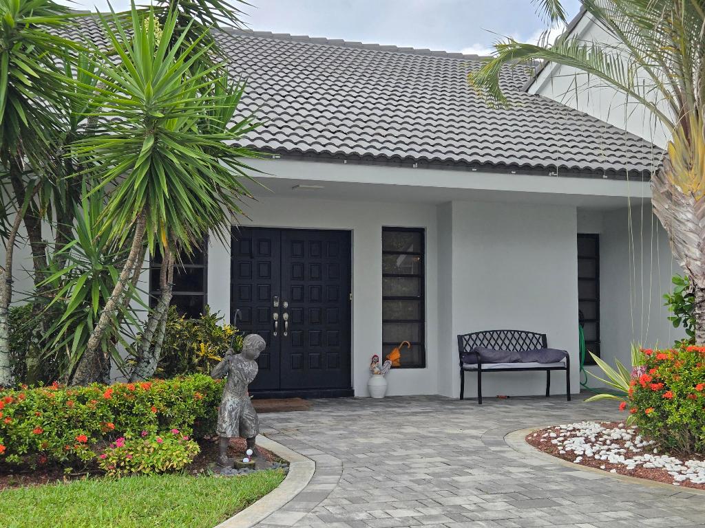 10718 Boca Woods, Boca Raton FL 33428