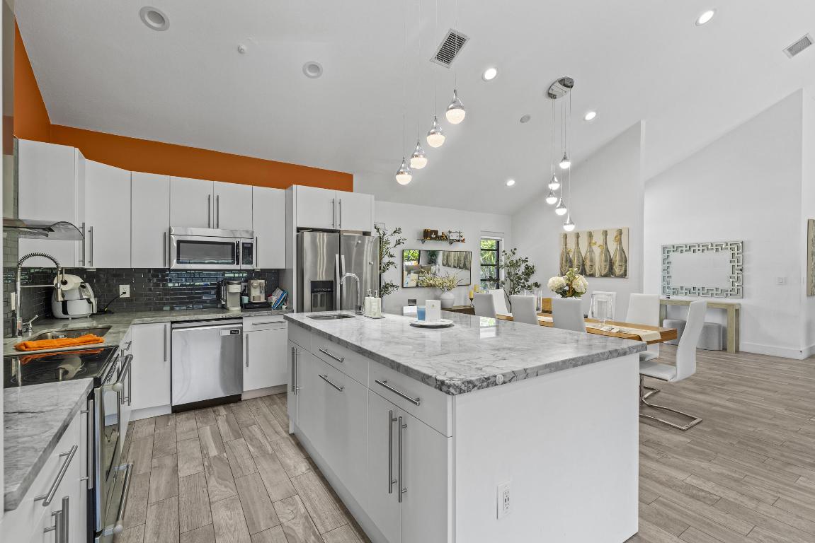 10718 Boca Woods, Boca Raton FL 33428