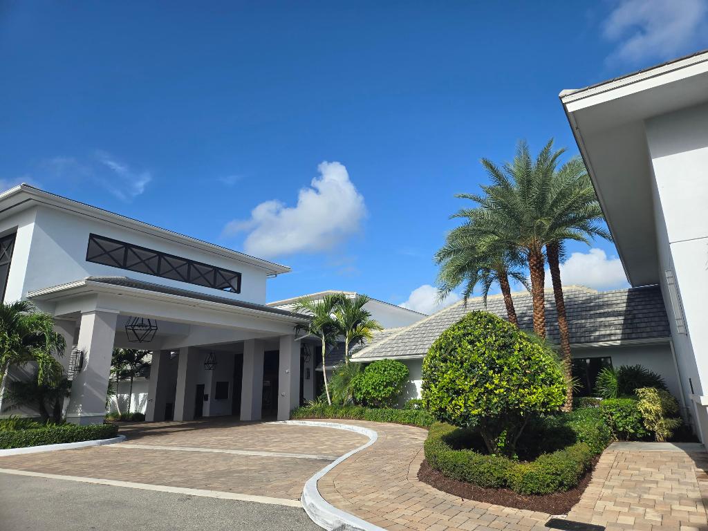 10718 Boca Woods, Boca Raton FL 33428