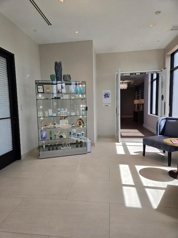 10718 Boca Woods, Boca Raton FL 33428