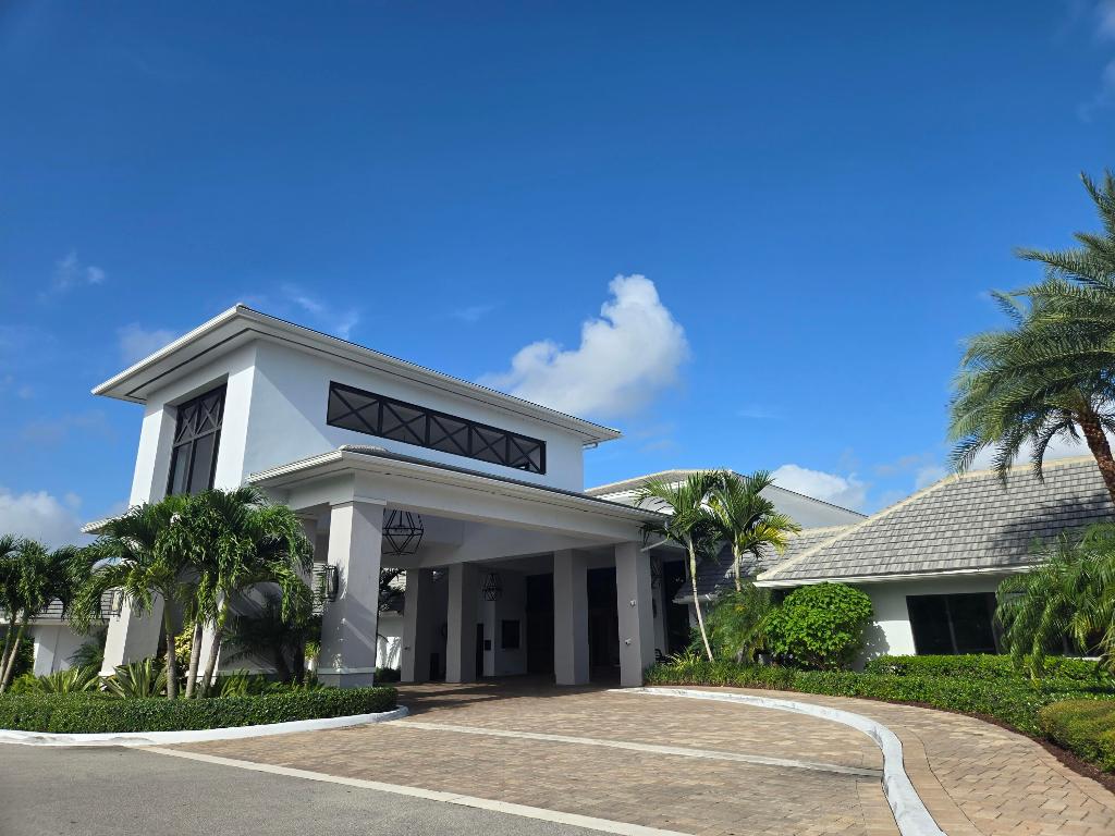 10718 Boca Woods, Boca Raton FL 33428