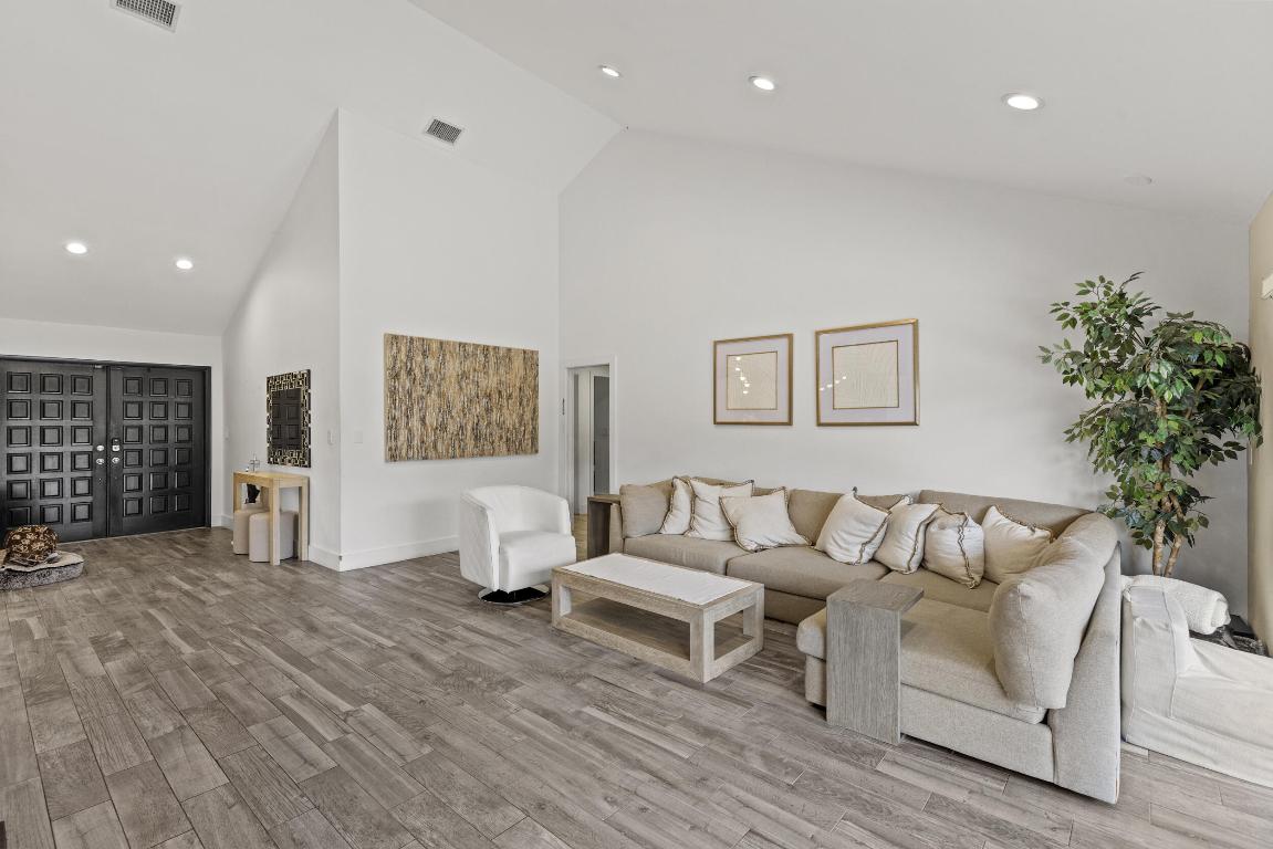 10718 Boca Woods, Boca Raton FL 33428