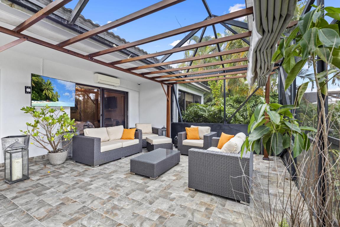 10718 Boca Woods, Boca Raton FL 33428