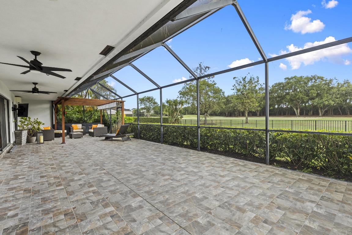 10718 Boca Woods, Boca Raton FL 33428
