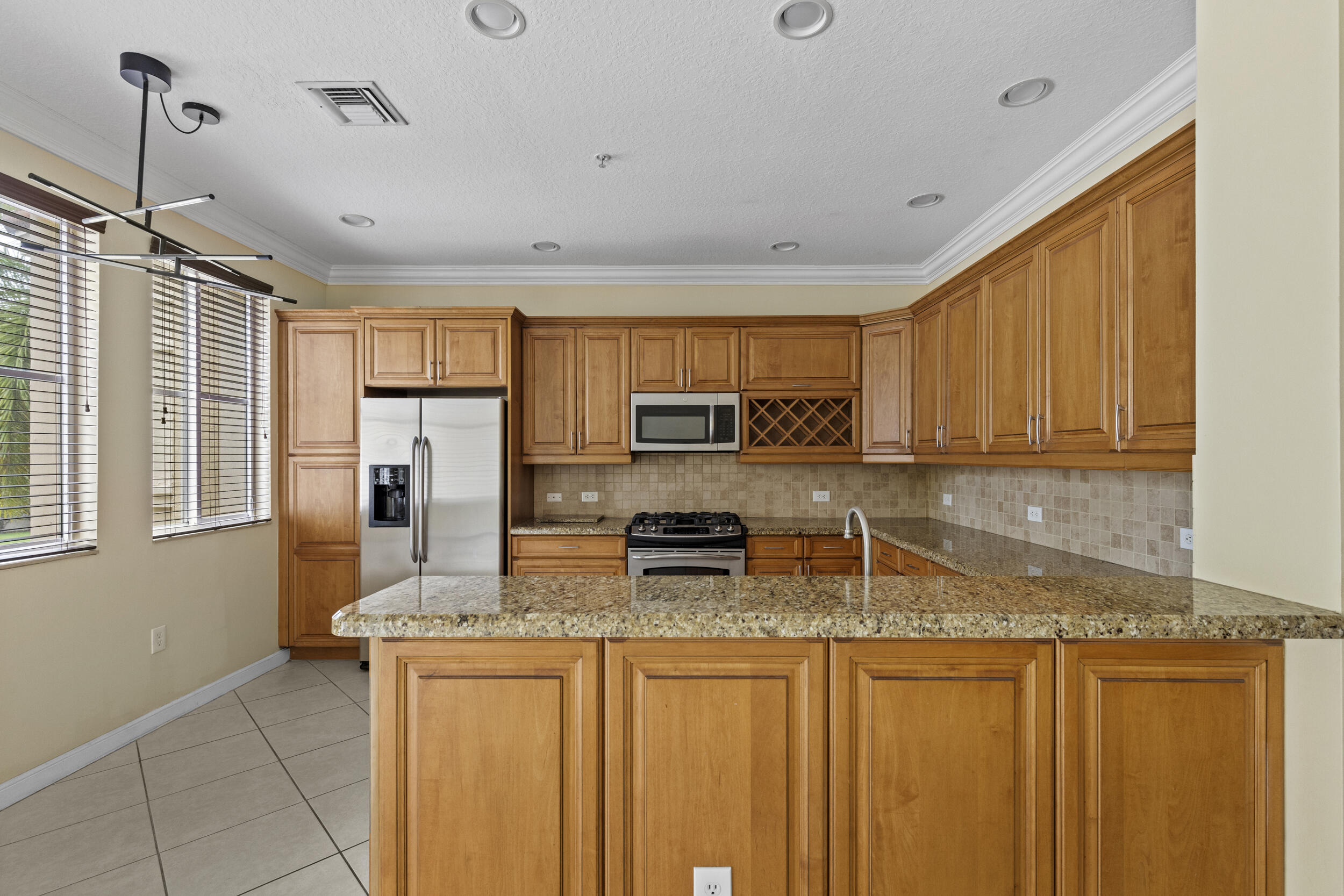 2900 NW 125th #3-305, Sunrise FL 33323