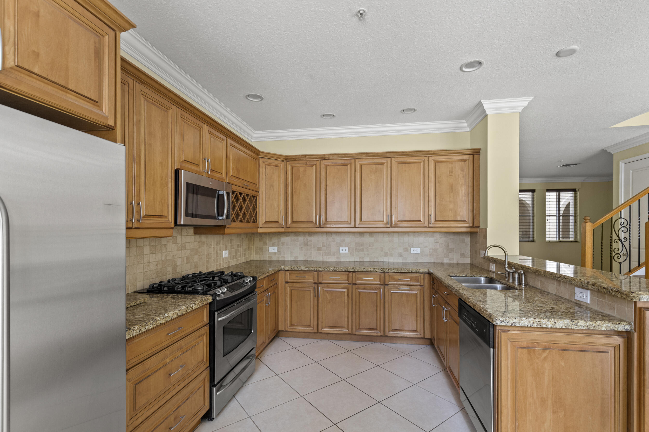 2900 NW 125th #3-305, Sunrise FL 33323