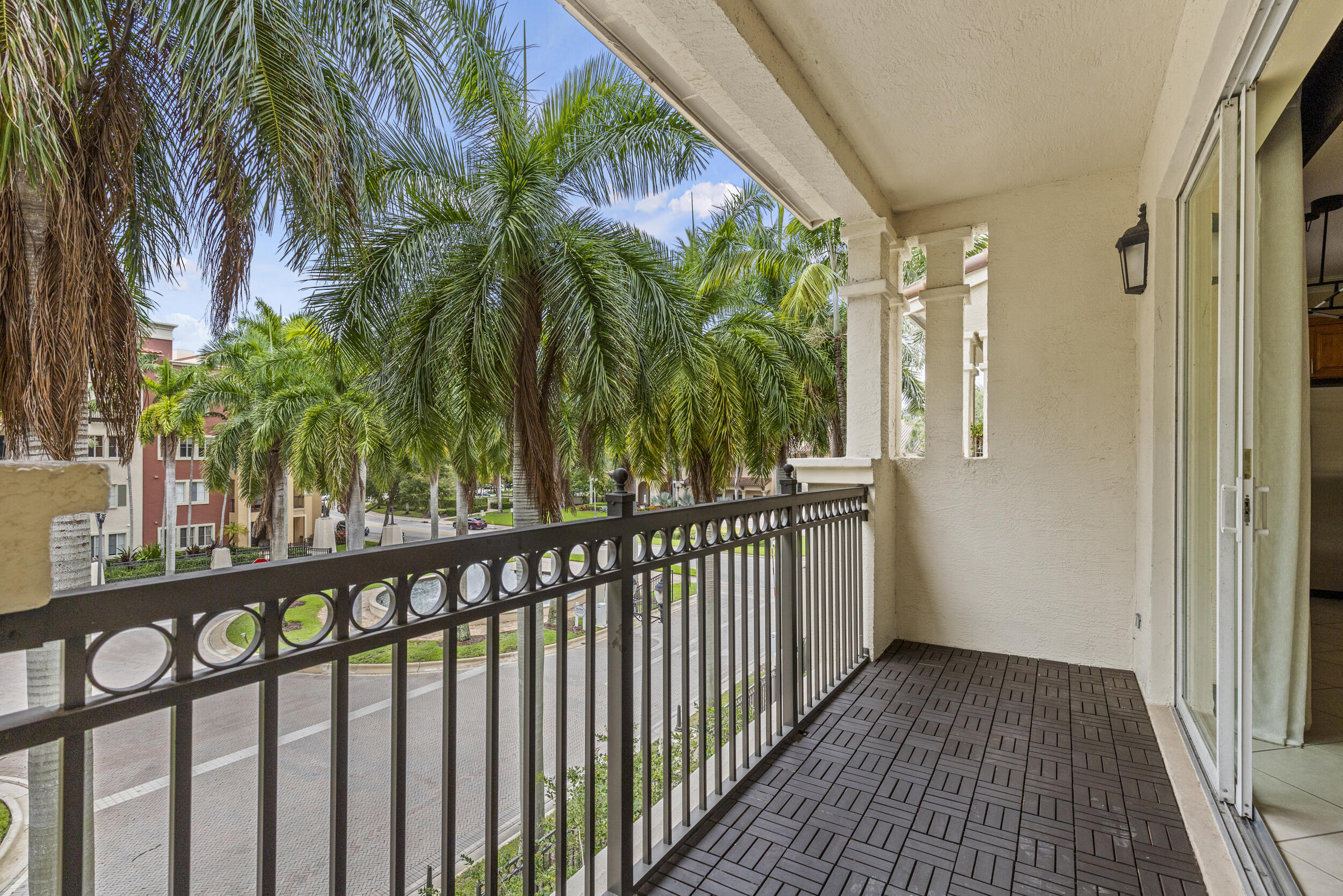 2900 NW 125th #3-305, Sunrise FL 33323
