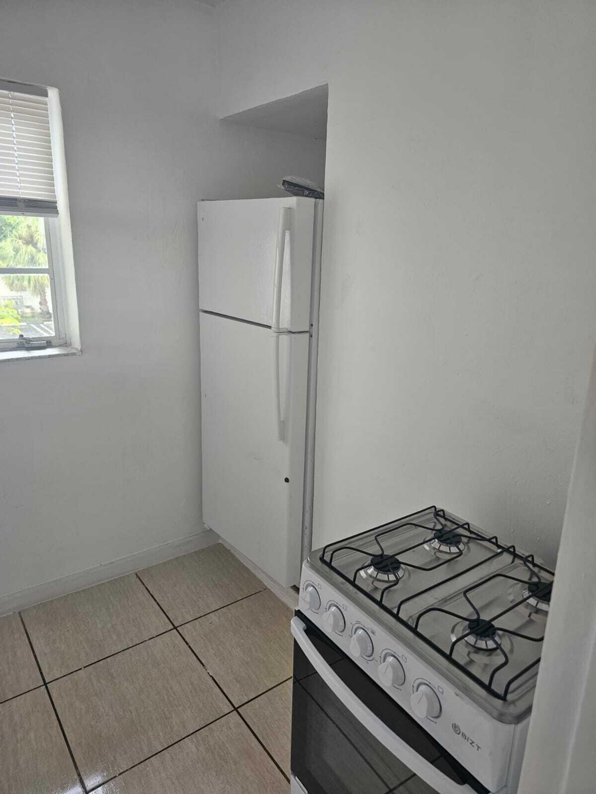630 84th #28, Miami Beach FL 33141