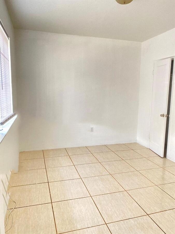 630 84th #28, Miami Beach FL 33141
