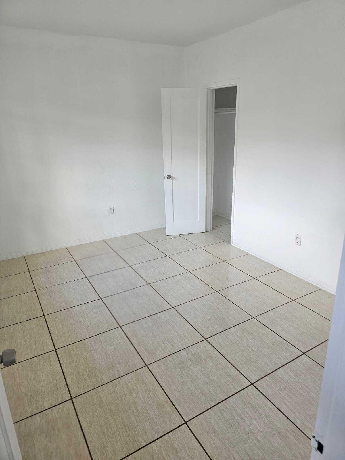 630 84th #28, Miami Beach FL 33141