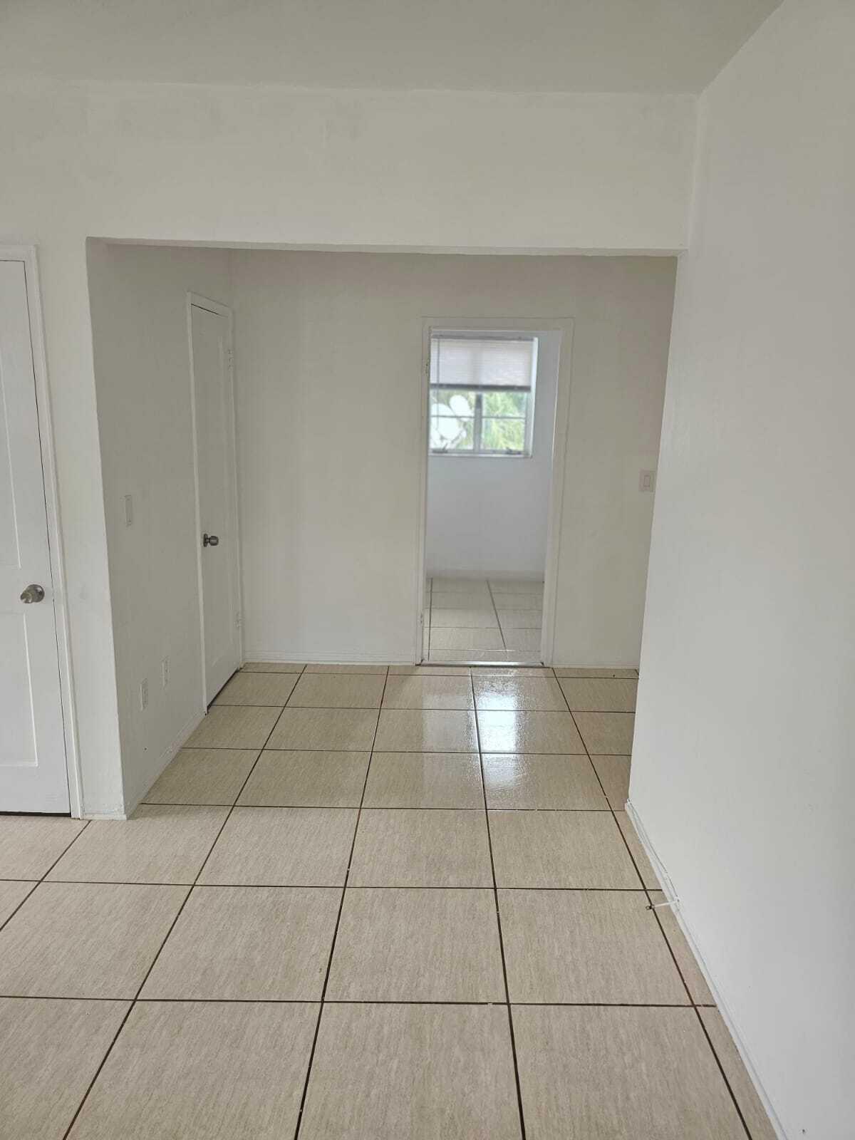 630 84th #28, Miami Beach FL 33141